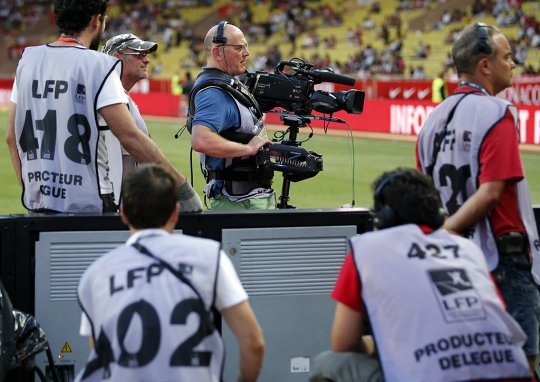 GlobalGeoNews / Free - SFR : le foot vraiment rentable pour les télécoms ?