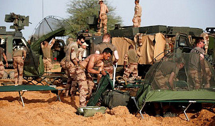 GlobalGeoNews / La présence française au Sahel est-elle nécessaire?
